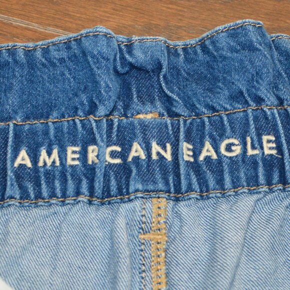 American Eagle Denim Mom Short - Picture 2 of 4